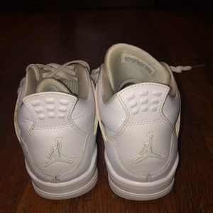 Air Jordan Pure Money 4’s